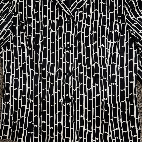 TALBOTS 100% Silk Black White 3/4 Sleeve Women Blazer Jacket SZ 10 Bamboo Print - Picture 3 of 6